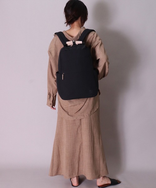 anello(アネロ)の「(LF)【anello】10ポケット/21L ハンドル付き リュック(バックパック/リュック・レディース・ブラック/ネイビー/グレー/グレイッシュベージュ・ONE SIZE)」の5枚目の写真