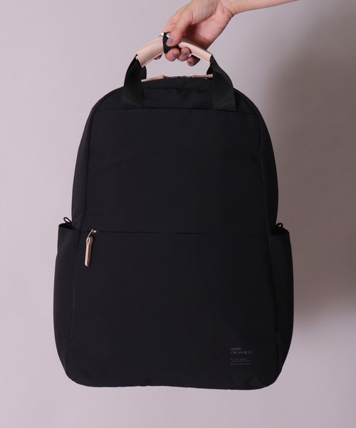 anello(アネロ)の「(LF)【anello】10ポケット/21L ハンドル付き リュック(バックパック/リュック・レディース・ブラック/ネイビー/グレー/グレイッシュベージュ・ONE SIZE)」の13枚目の写真