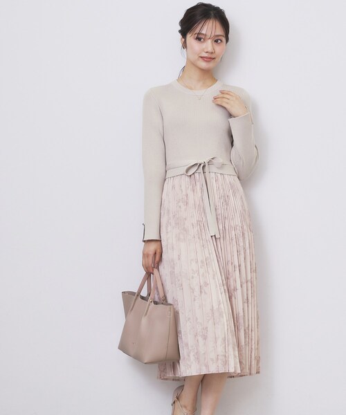 セール】フラワープリーツドッキングニットワンピース【洗濯機OK