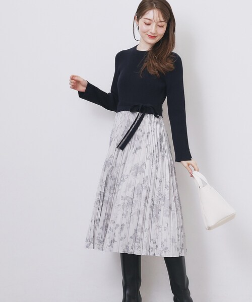 セール】フラワープリーツドッキングニットワンピース【洗濯機OK