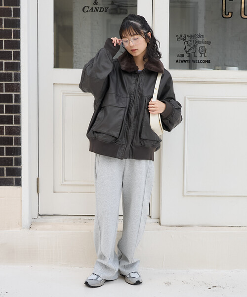 FREAK'S STORE(フリークスストア)の「2way フェード加工 ファー襟レザレットブルゾン/ファー切替 レザレット中綿ブルゾン(ライダースジャケット・レディース・ブラック/ブラウン/ベージュ・フリ-)」の17枚目の写真