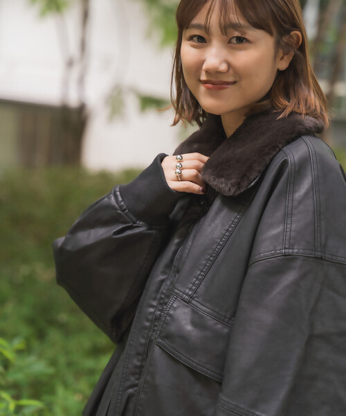 美品✨キャピタル ファー付襟ポケット スエット トレーナー Chillfar（チルファー）の「襟付きポロスウェットトレーナー