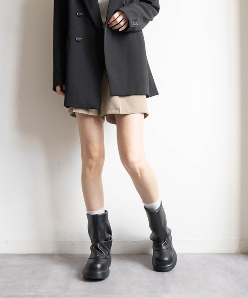 Fabby fabby(ファビィーファビィー)の「厚底ショートカバーブーツ(ブーツ・レディース・ブラック/ブラウン・MEDIUM/LARGE)」の9枚目の写真
