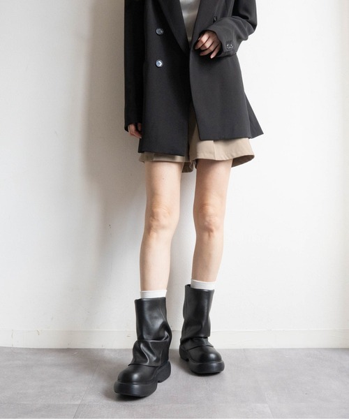 Fabby fabby(ファビィーファビィー)の「厚底ショートカバーブーツ(ブーツ・レディース・ブラック/ブラウン・MEDIUM/LARGE)」の10枚目の写真