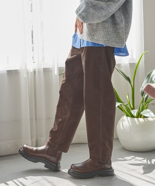 niko and...(ニコアンド)の「ストレッチカルゼテーパーパンツ(その他パンツ・レディース・ブラック/ブラウン/アイボリー/モカ/ボルドー/ブルー・MEDIUM/SMALL/LARGE)」の2枚目の写真