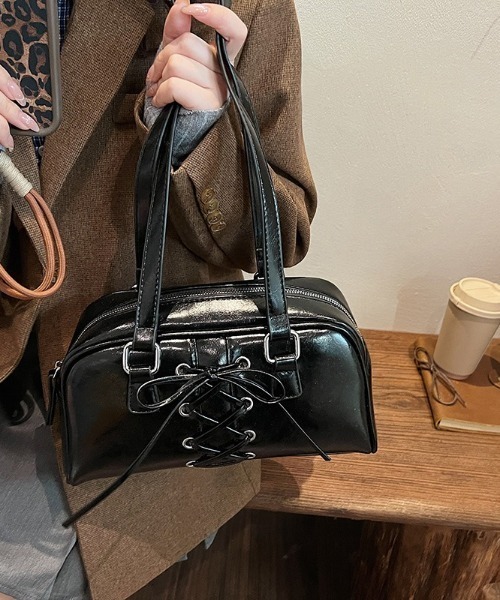 Vipoa(ヴィポア)の「レースアップデザインショルダーバッグ(ショルダーバッグ・レディース・ブラック/ピンク/ベージュ/ホワイト/ブラウン/シルバー・FREE)」の7枚目の写真