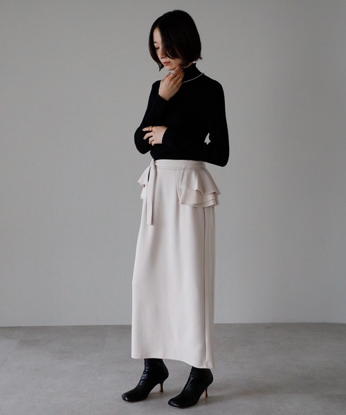 amini(アミニ)の「【2025 AW】ラップスカート付き ダンボールポンチ イージースカート(スカート・レディース・チャコールグレー/ブラック/アイボリー/ブラウン・MEDIUM)」の12枚目の写真
