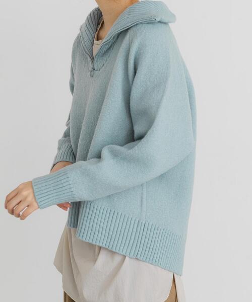 EKAL（エカル）の「プレーティングハーフジップニットプルオーバー（ニット/セーター・レディース・ブルー/グレー/ブラック・ONE）」の4枚目の写真