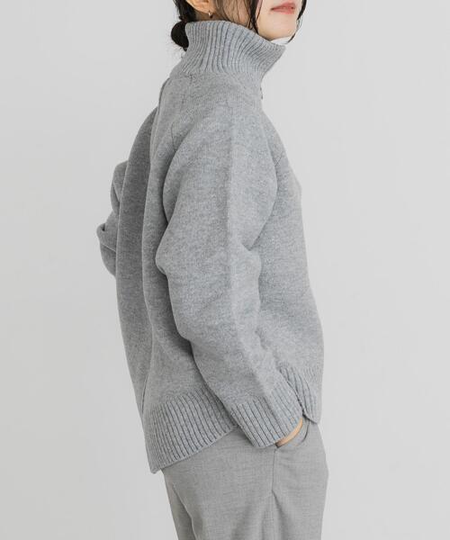 EKAL（エカル）の「プレーティングハーフジップニットプルオーバー（ニット/セーター・レディース・ブルー/グレー/ブラック・ONE）」の15枚目の写真