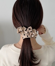 iso（イソ）の「ドット柄シュシュ（シュシュ）」