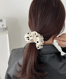 iso（イソ）の「ドット柄シュシュ（シュシュ）」