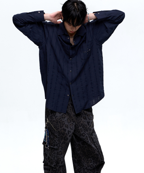 RSSC(アールエスエスシー)の「RIVET WRINKLE STRIPE SHIRT - NAVY(シャツ/ブラウス・レディース・その他・1/2)」の2枚目の写真