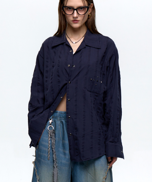 RSSC(アールエスエスシー)の「RIVET WRINKLE STRIPE SHIRT - NAVY(シャツ/ブラウス・レディース・その他・1/2)」の4枚目の写真
