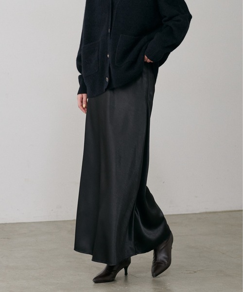 LARUTA（ラルータ）の「【LARUTA】とろみナロースカート（スカート・レディース・グレー系その他/アイボリー/ブラウン/ブラック・LARGE/MEDIUM）」の3枚目の写真