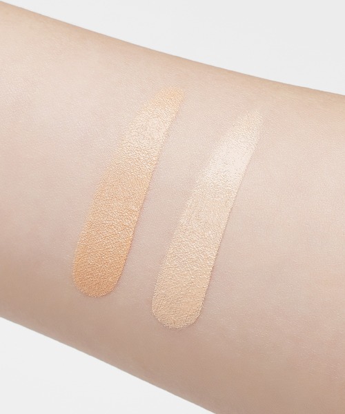 SKINFOOD（スキンフード）の「【累計200万個突破】 サーモンPDRNダークサークル コンシーラークリーム（コンシーラー・レディース・ライト/ブルーミング・FREE）」の9枚目の写真