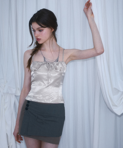 ROSEFRANTZ（ロゼフランツ）の「Satin Slim Sleeveless [Beige]（Tシャツ/カットソー・レディース・Beige・SMALL/MEDIUM）」の3枚目の写真