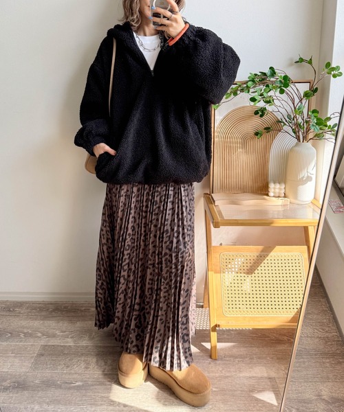 CURA CLOSET(キュラ クローゼット)の「【ema.217 select】テディボア ハーフジップ パーカー(パーカー・レディース・アイボリー/ブラック/ブラウン/モカ・フリー)」の3枚目の写真