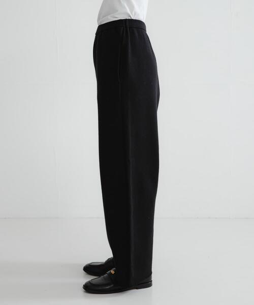 URBAN RESEARCH（アーバンリサーチ）の「コットンカシミヤルーズニットパンツ（その他パンツ・レディース・オフホワイト/ブラック・36/38）」の8枚目の写真