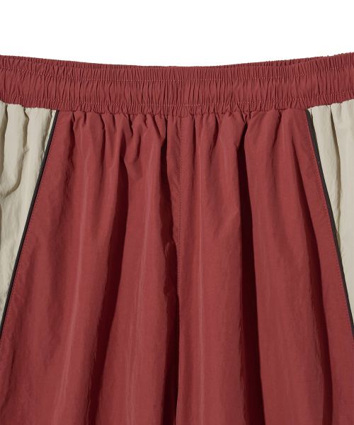 PHYPS MOTORCYCLE(フィップスモーターサイクル)の「Speed Track Pants Red(スウェットパンツ・レディース・その他・LARGE/X-LARGE/SMALL/MEDIUM)」の3枚目の写真