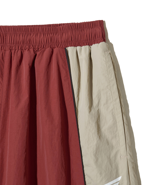 PHYPS MOTORCYCLE(フィップスモーターサイクル)の「Speed Track Pants Red(スウェットパンツ・レディース・その他・LARGE/X-LARGE/SMALL/MEDIUM)」の5枚目の写真