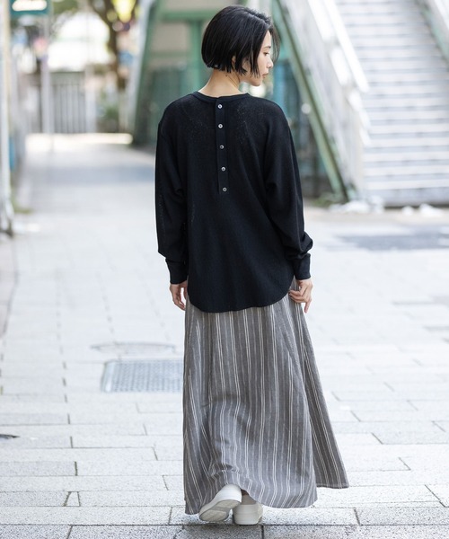 Munich(ミューニック)の「【速乾性】シアーワッフルバックヘンリーネックプルオーバー(Tシャツ/カットソー・レディース・ホワイト/ブラック/グレイッシュベージュ・FREE)」の16枚目の写真