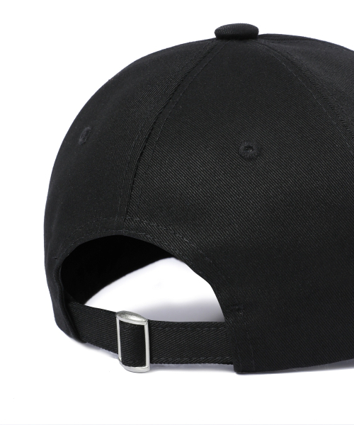 MUCENT（ムセント）の「シグネチャーボールキャップ(ブラック(レッドロゴ))（キャップ・レディース・ブラック・FREE）」の4枚目の写真