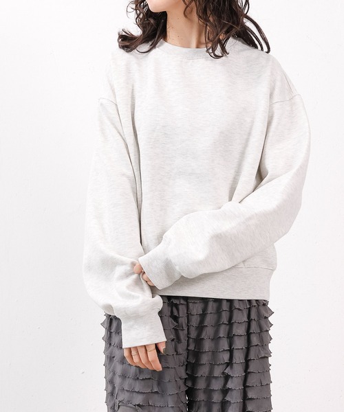 emesuelee(エメスーリー)の「ロゴポイント スウェット プルオーバー 裏起毛(スウェット・レディース・アイボリー/ブラック/チャコールグレー・フリー)」の5枚目の写真
