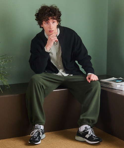 MAISON CLUB(メゾンクラブ)の「【MAISON CLUB】Basic Over Cargo FleecePants / ベーシックオーバーカーゴフリースパンツ KKP(カーゴパンツ・メンズ・ブラック/カーキ/チャコールグレー・L/M)」の22枚目の写真