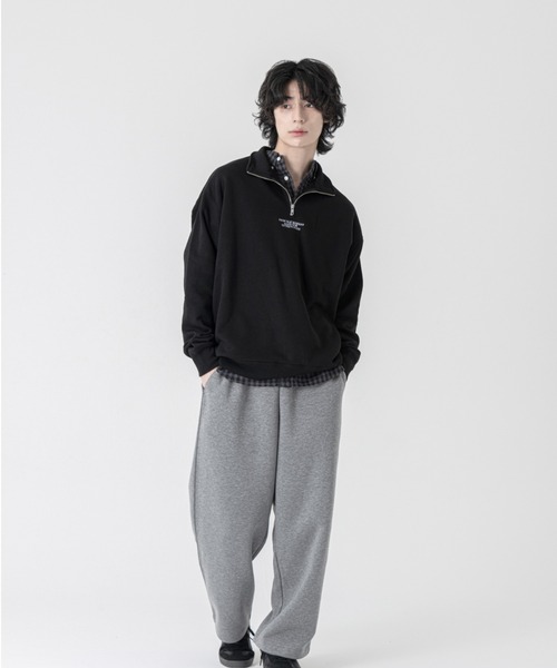 KLON（クローン）の「KLON LOOSE FIT HALF-ZIP SWEAT BLACK（スウェット・レディース・ブラック・LARGE/X-LARGE）」の4枚目の写真