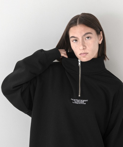 KLON（クローン）の「KLON LOOSE FIT HALF-ZIP SWEAT BLACK（スウェット・レディース・ブラック・LARGE/X-LARGE）」の6枚目の写真