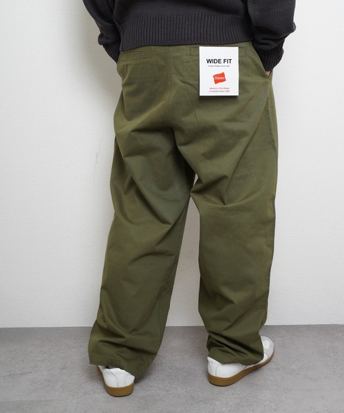 HANES(ヘインズ)の「Hanes ノータックワイドフィットチノパンツ(チノパンツ・メンズ・ベージュ/ブラック/カーキ・MEDIUM/LARGE/X-LARGE/SMALL)」の12枚目の写真
