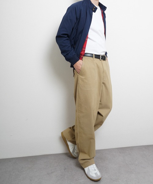 HANES(ヘインズ)の「Hanes ノータックワイドフィットチノパンツ(チノパンツ・メンズ・ベージュ/ブラック/カーキ・MEDIUM/LARGE/X-LARGE/SMALL)」の18枚目の写真