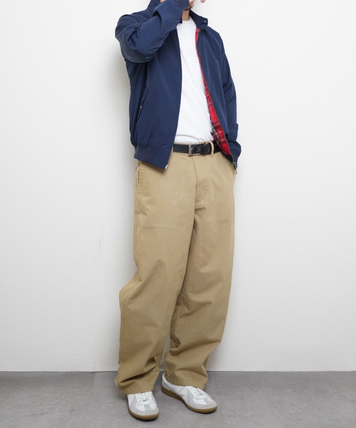 HANES(ヘインズ)の「Hanes ノータックワイドフィットチノパンツ(チノパンツ・メンズ・ベージュ/ブラック/カーキ・MEDIUM/LARGE/X-LARGE/SMALL)」の4枚目の写真