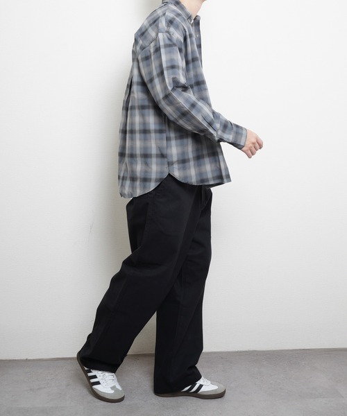 HANES(ヘインズ)の「Hanes ノータックワイドフィットチノパンツ(チノパンツ・メンズ・ベージュ/ブラック/カーキ・MEDIUM/LARGE/X-LARGE/SMALL)」の8枚目の写真