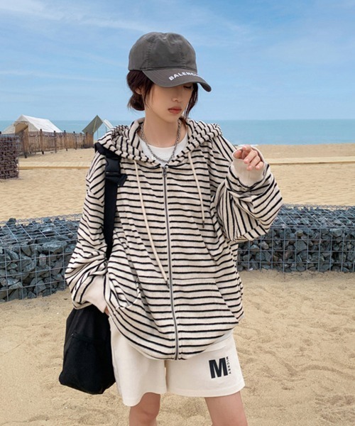 SallyLunn(サリーラン)の「ボーダージップアップパーカー(パーカー・レディース・スミクロ・MEDIUM/LARGE/X-LARGE)」の1枚目の写真