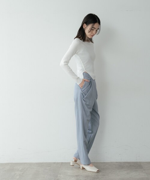 GALLEST(ギャレスト)の「フォルムポケットジョガーパンツ(その他パンツ・レディース・ブラック/ナチュラル/ライトブルー・36/38)」の4枚目の写真