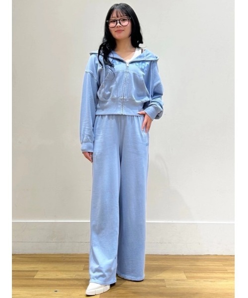 GAP(ギャップ)の「フレンチテリー オーバーサイズ GAP1969ロゴ ジップアップパーカー(パーカー・レディース・ピンク/ブラック/グレー/ブルー・XL/L/S/XS/XXS/M)」の12枚目の写真