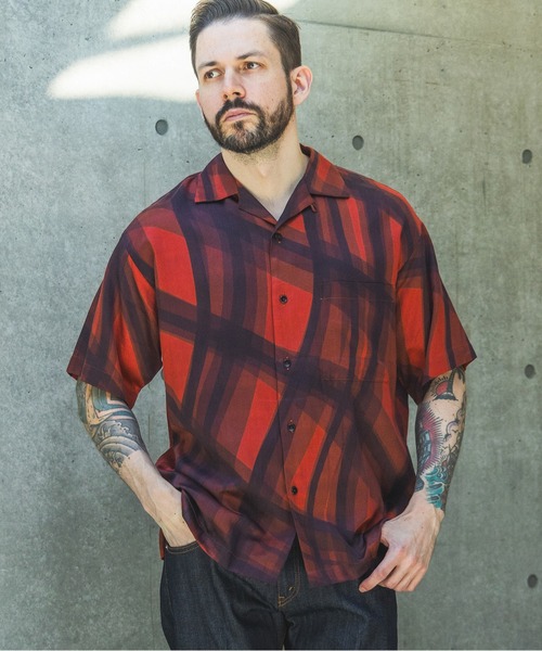 MR.OLIVE（ミスターオリーブ）の「ABSTRACT CHECK / SHORT/S OPEN COLLAR SHIRT /M261130（シャツ/ブラウス・メンズ・ブラック/レッド・SMALL/MEDIUM/LARGE）」の3枚目の写真