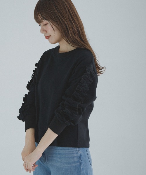 URBAN RESEARCH Sonny Label(アーバンリサーチサニーレーベル)の「『WEB限定』フリルスリーブスウェットプルオーバー(スウェット・レディース・オートミール/スミクロ・FREE)」の1枚目の写真