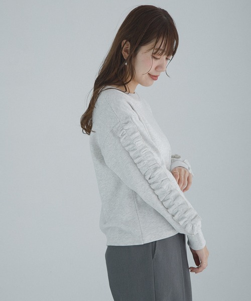 URBAN RESEARCH Sonny Label(アーバンリサーチサニーレーベル)の「『WEB限定』フリルスリーブスウェットプルオーバー(スウェット・レディース・オートミール/スミクロ・FREE)」の10枚目の写真