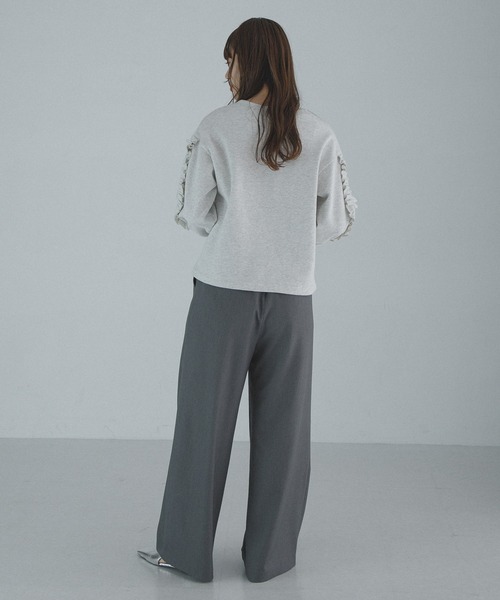 URBAN RESEARCH Sonny Label(アーバンリサーチサニーレーベル)の「『WEB限定』フリルスリーブスウェットプルオーバー(スウェット・レディース・オートミール/スミクロ・FREE)」の13枚目の写真