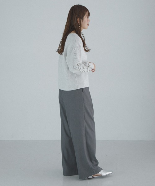URBAN RESEARCH Sonny Label(アーバンリサーチサニーレーベル)の「『WEB限定』フリルスリーブスウェットプルオーバー(スウェット・レディース・オートミール/スミクロ・FREE)」の14枚目の写真
