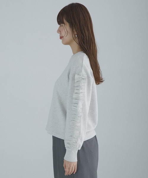 URBAN RESEARCH Sonny Label(アーバンリサーチサニーレーベル)の「『WEB限定』フリルスリーブスウェットプルオーバー(スウェット・レディース・オートミール/スミクロ・FREE)」の16枚目の写真
