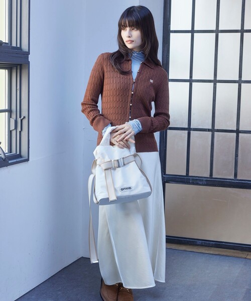 OUTDOOR PRODUCTS（アウトドアプロダクツ）の「【OUTDOOR PRODUCTS】VIS別注2WAYベルト付きパデッドトートバッグ（トートバッグ・レディース・キナリ/チャコールグレー/ブラック・FREE）」の6枚目の写真