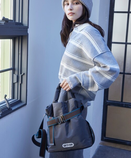 OUTDOOR PRODUCTS（アウトドアプロダクツ）の「【OUTDOOR PRODUCTS】VIS別注2WAYベルト付きパデッドトートバッグ（トートバッグ・レディース・キナリ/チャコールグレー/ブラック・FREE）」の7枚目の写真