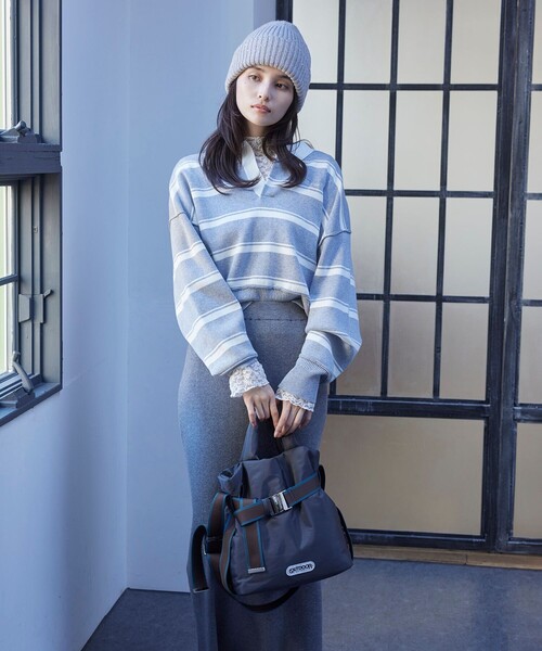 OUTDOOR PRODUCTS（アウトドアプロダクツ）の「【OUTDOOR PRODUCTS】VIS別注2WAYベルト付きパデッドトートバッグ（トートバッグ・レディース・キナリ/チャコールグレー/ブラック・FREE）」の9枚目の写真