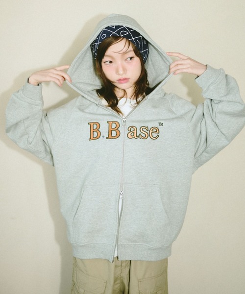 BROKEN BASE（ブロークンベース）の「B.Base Glitter Double-Zip Hoodie / B.Base グリッターダブルジップフーディー（パーカー・メンズ・ブラック/グレー/ネイビー/レッド・LARGE/MEDIUM/SMALL）」の3枚目の写真