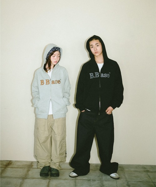 BROKEN BASE（ブロークンベース）の「B.Base Glitter Double-Zip Hoodie / B.Base グリッターダブルジップフーディー（パーカー・メンズ・ブラック/グレー/ネイビー/レッド・LARGE/MEDIUM/SMALL）」の15枚目の写真