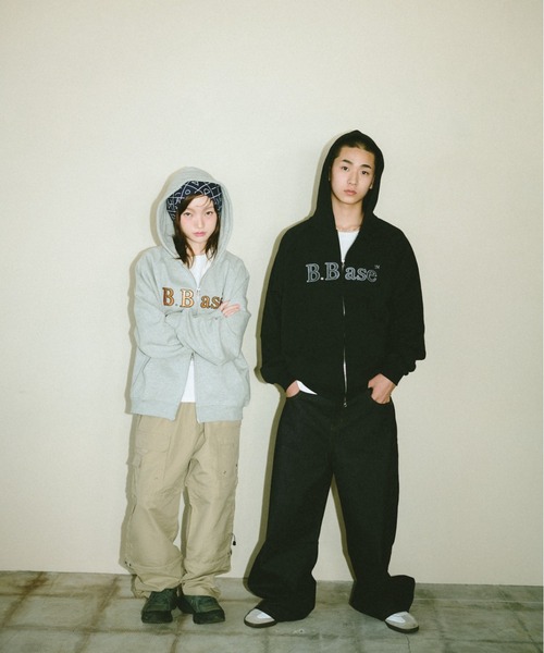 BROKEN BASE（ブロークンベース）の「B.Base Glitter Double-Zip Hoodie / B.Base グリッターダブルジップフーディー（パーカー・メンズ・ブラック/グレー/ネイビー/レッド・LARGE/MEDIUM/SMALL）」の16枚目の写真