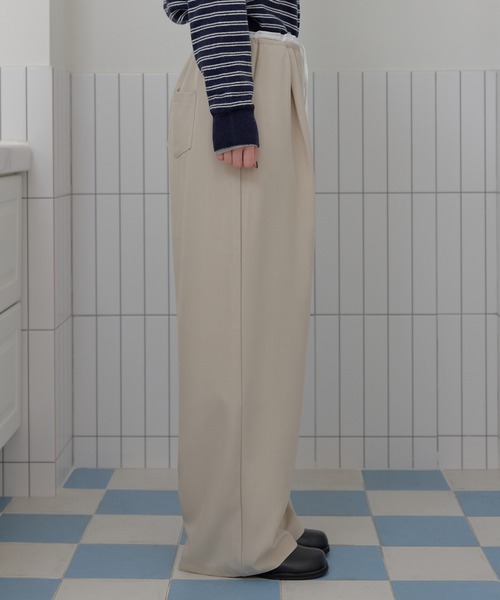 UNE MANSION（ユヌマンション）の「【2026SS新作アイテム】バイカラーウエストレースストリングゴムレイヤードワイドスラックス（スラックス・レディース・チャコール/ベージュ/ブラック・FREE）」の15枚目の写真